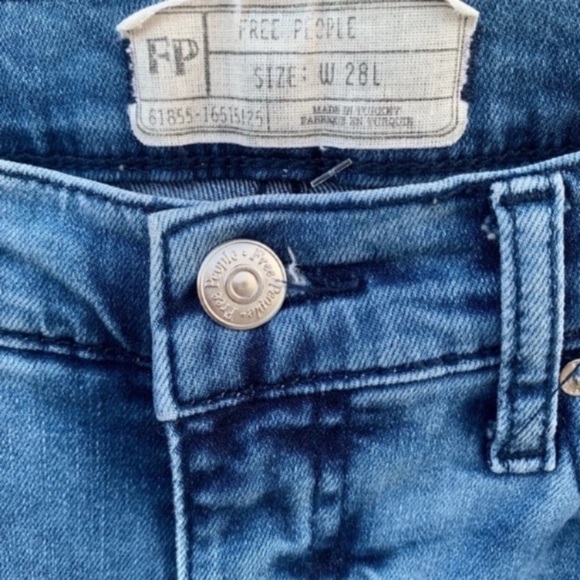 FREE PEOPLE Distressed Skinny Stretch Denim Jeans - Size 28 - Picture 8 of 9